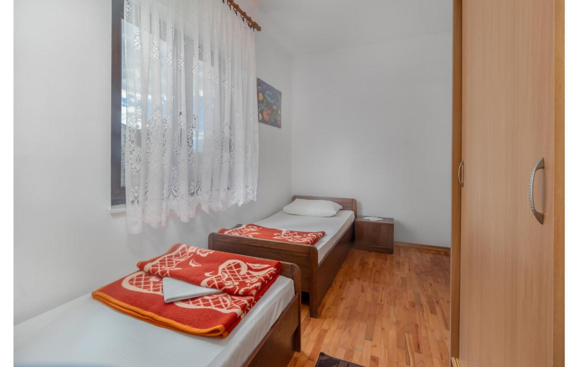 3 Bedroom Awesome Apartment In נובי ווינודולסקי מראה חיצוני תמונה